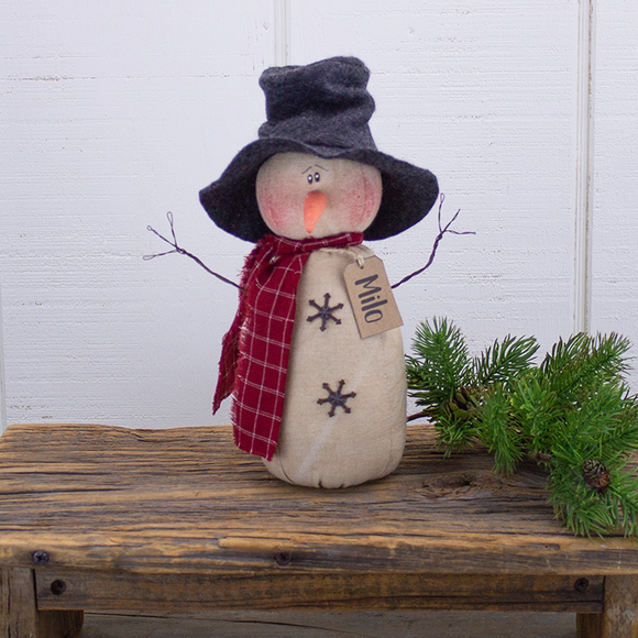 Burlap snowman with a hat