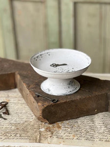 Cream colord pedestal bowl